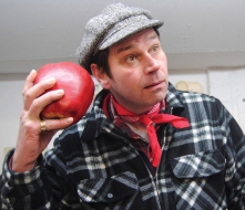 مغازه‌دار انگلیسی: من سیب می‌فروشم نه اپل!