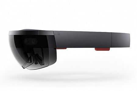 عینک HoloLens به عنوان بخشی از اکوسیستم ویندوز 10 مایکروسافت به بازار جهانی معرفی می‌شود
