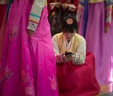 کره جنوبی با تلفن همراه به جنگ خودکشی می‌رود