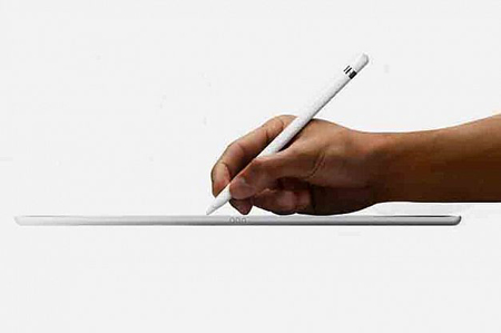 برای این تبلت قلمی هوشمندی با نام Pencil ارایه شده است که کارایی آن کاملا مشابه S-Pen سامسونگ است