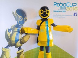 شکست تیم رباتیک تویوتای ژاپن توسط دانشگاه آزاد قزوین در ربوکاپ 2016 لایپزیک آلمان