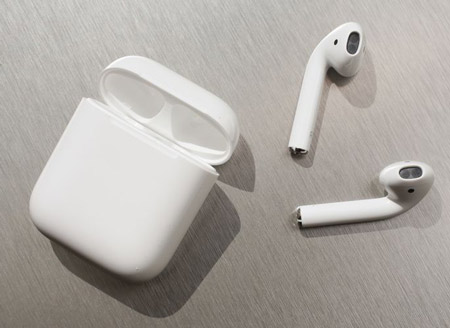 Apple AirPods - با قیمت 159 دلار