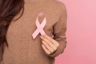 آزمایش خون جدید عود دوباره سرطان پستان را پیش‌بینی می‌کند