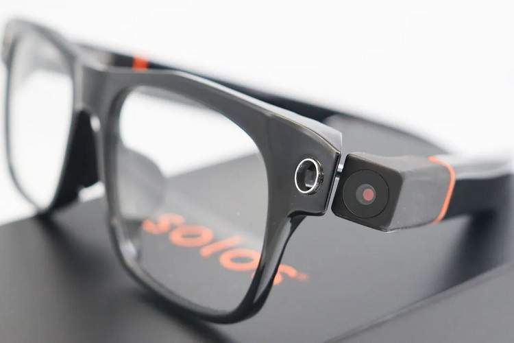 نگاهی به اولین عینک هوشمند جهان مجهز به GPT-4o