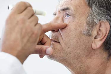 تحقیقات جدید: ضعف بینایی و کلسترول بالا از عوامل ابتلا به فراموشی است
