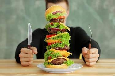 مصرف گوشت فراوری‌شده خطر ابتلا به زوال عقل را افزایش می‌دهد